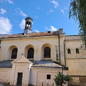 Храм Матері Божої Неустанної Помочі на вулиці Сніжній