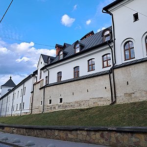 Василіанський монастир Святого Онуфрія на Підзамчі у Львові