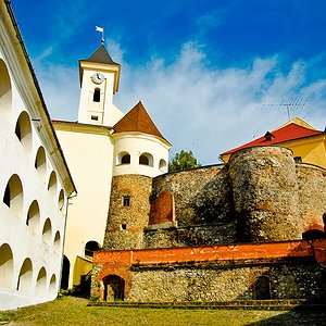 Внутрішній двір замку Паланок у Мукачеві